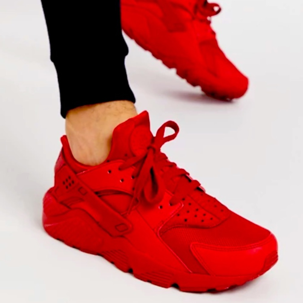 Nike Huarache- Red (boys size)